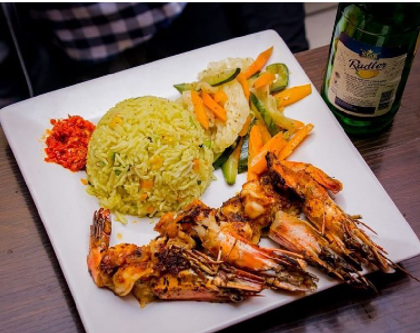 La Mango Restaurant and Lounge 