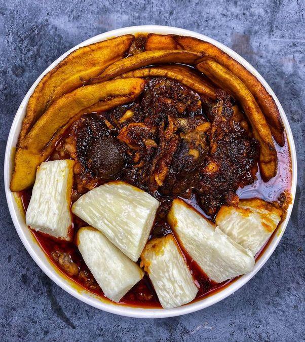 Iya Khalid(B N B restaurant)